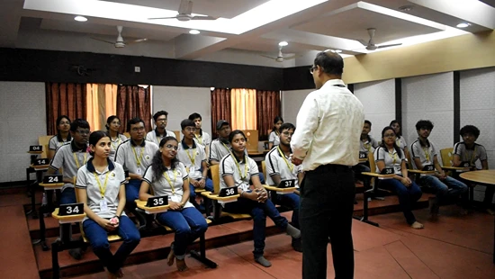 Language & Communication Lab